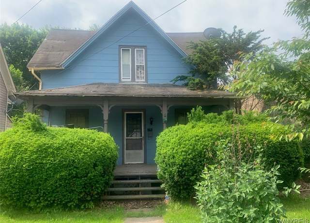 Property at 407 E Miller St, Arcadia, NY 14513, 2 beds, 1.5 baths