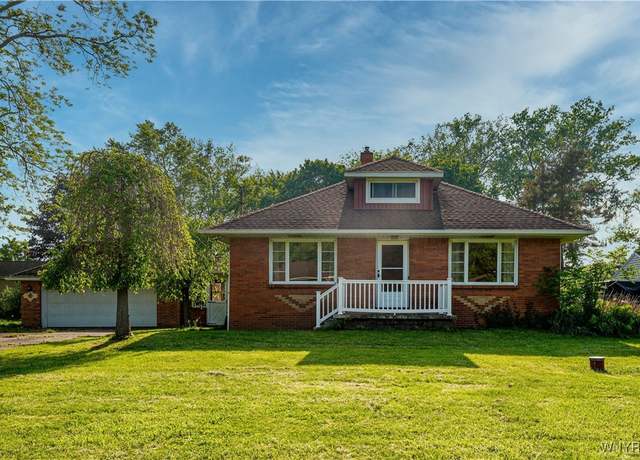 Property at 30 Homeward Pl, Elma, NY 14059, 3 beds, 1 bath