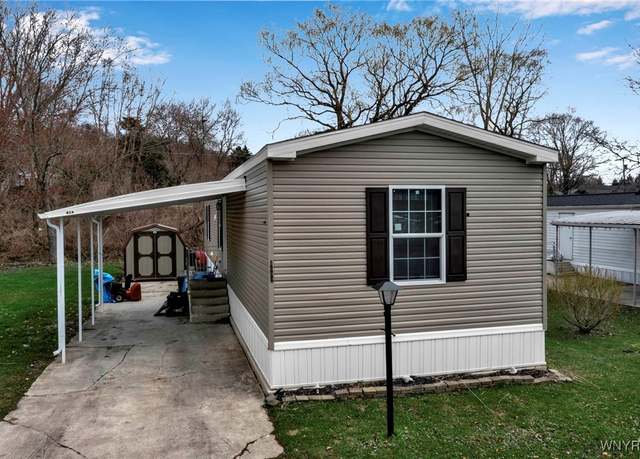 Property at 1002 Wish Cir, East Aurora, NY 14052, 3 beds, 2 baths