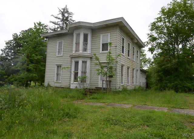 Property at 39 Waverly St, New Albion, NY 14719, 4 beds, 2 baths