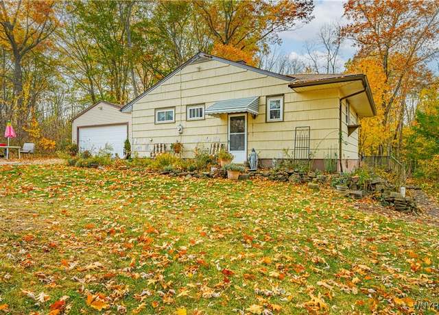 Property at 4720 Plank Rd, Cambria, NY 14094, 3 beds, 1 bath