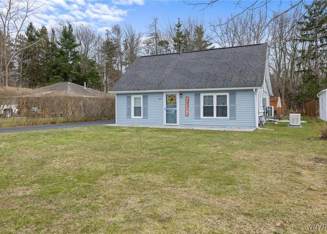 Property at 613 Milsom Pkwy, Evans, NY 14006, 3 beds, 1 bath