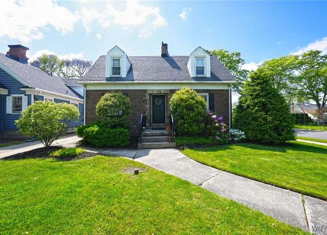 Property at 176 Louvaine Dr, Tonawanda-town, NY 14223, 3 beds, 1.5 baths