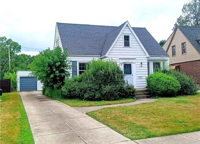 Property at 158 Century Rd, Cheektowaga, NY 14215, 3 beds, 1 bath