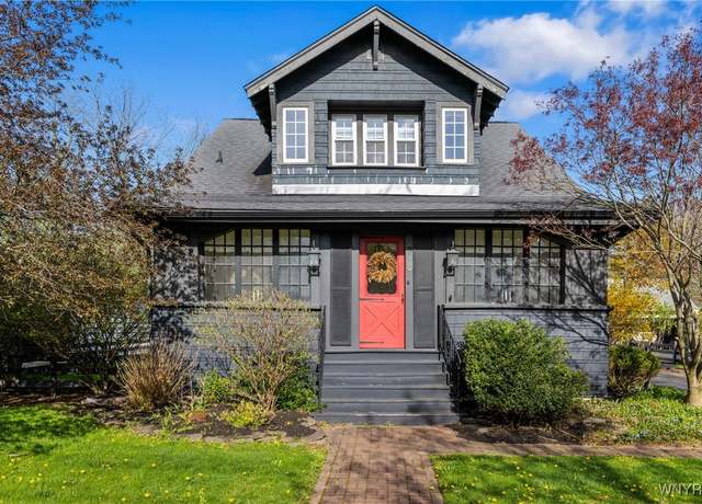 Property at 122 Garrison Rd, Amherst, NY 14221, 3 beds, 2 baths