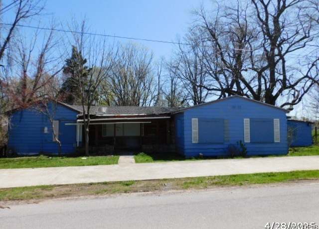 Property at 130 Point Dr N, Dunkirk-city, NY 14048, 4 beds, 3 baths