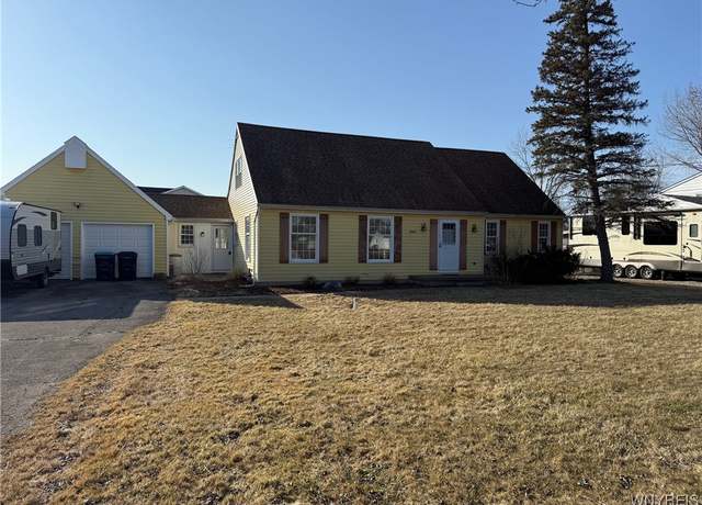 Property at 2666 Stony Point Rd, Grand Island, NY 14072, 5 beds, 2.5 baths