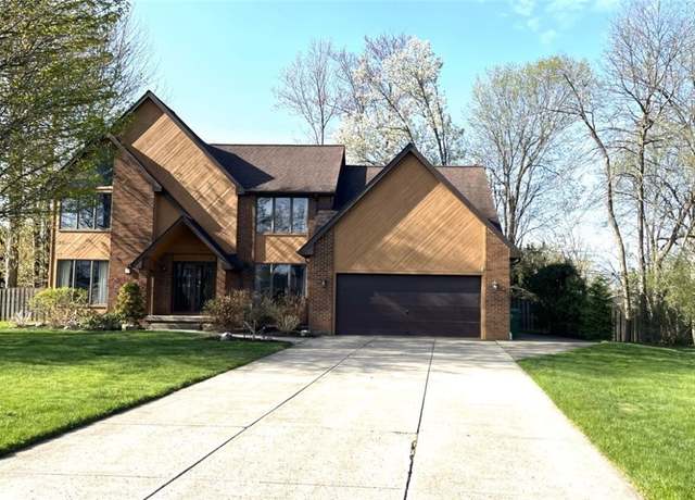 Property at 191 Kenton Pl, Hamburg, NY 14075, 3 beds, 2.5 baths