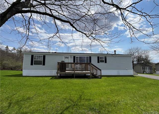 Property at 54 Green Valley Ests, Great Valley, NY 14741, 3 beds, 2 baths