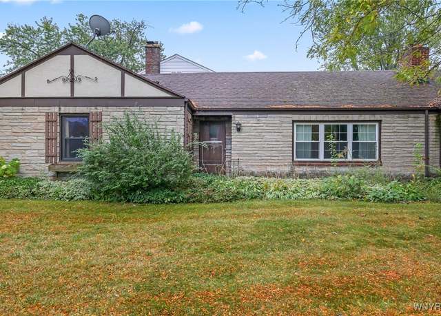 Property at 131 Treehaven Rd, Cheektowaga, NY 14215, 3 beds, 1.5 baths