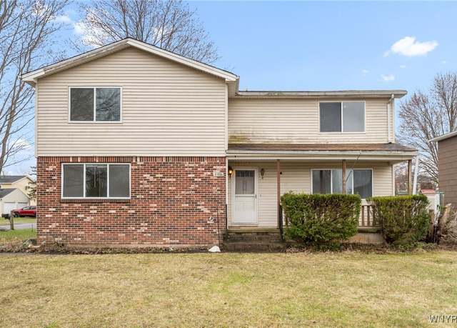 Property at 5700 Glendale Dr, Lockport-town, NY 14094, 6 beds, 3 baths