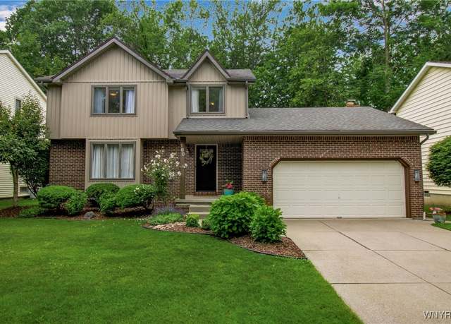 Property at 160 Greengage Cir, Amherst, NY 14051, 3 beds, 1.5 baths