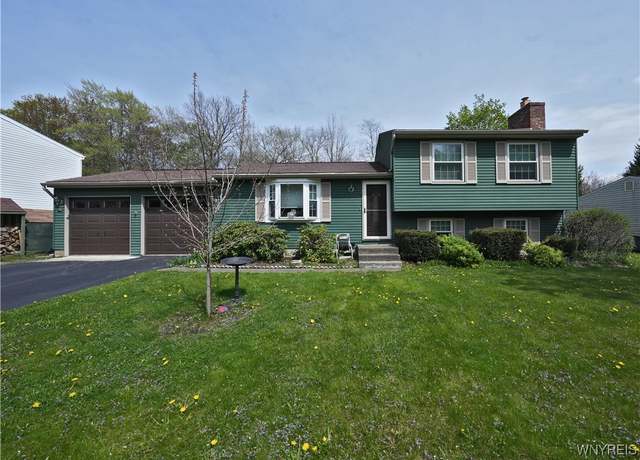 Property at 6965 Brandywine Dr, Evans, NY 14047, 3 beds, 2 baths