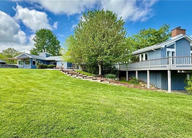 Property at 6975 Sweetland Rd, Evans, NY 14047, 3 beds, 3.5 baths
