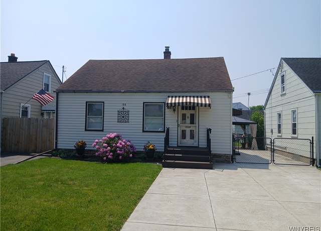 Property at 188 E Grand Blvd, Cheektowaga, NY 14225, 3 beds, 1 bath