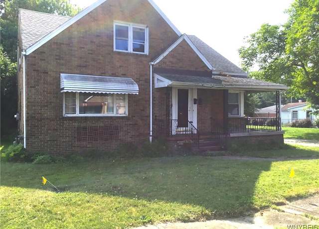 Property at 25 Fernwood Ave, West Seneca, NY 14206, 4 beds, 2 baths