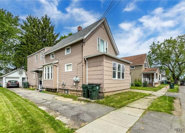 Property at 18 Crane St, Lancaster, NY 14043, 4 beds, 2 baths