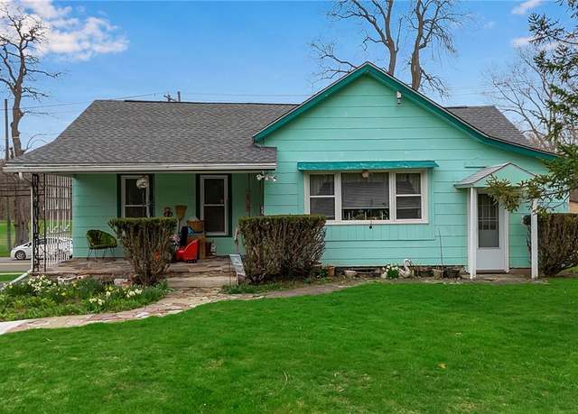 Property at 82 Lake Ave, Lockport-city, NY 14094, 2 beds, 1.5 baths