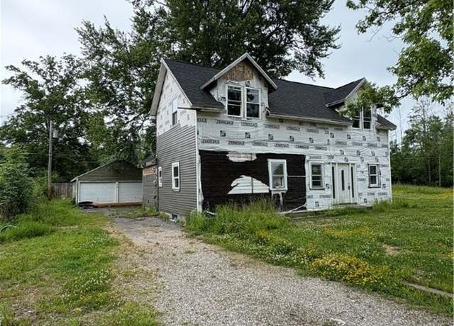 Property at 3046 Westwood Dr, Grand Island, NY 14072, 5 beds, 2 baths