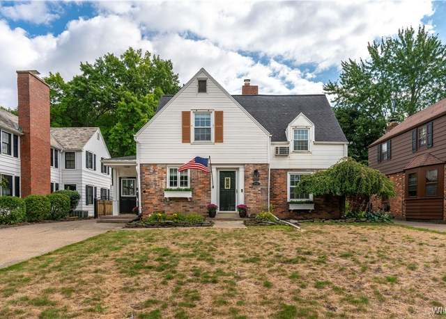 Property at 79 Woodcrest Blvd, Tonawanda, NY 14223, 3 beds, 1.5 baths