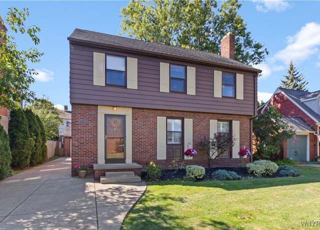 Property at 11 Danbury Ln, Tonawanda, NY 14217, 4 beds, 1.5 baths