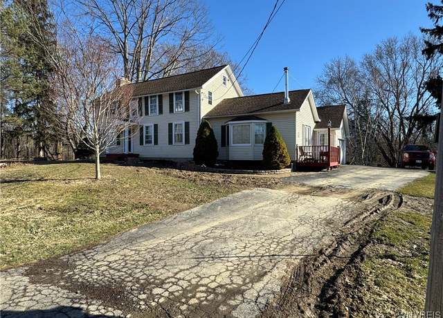 Property at 1207 Backus Rd, Evans, NY 14047, 3 beds, 1.5 baths