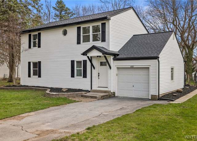 Property at 4387 Barton Rd, Clarence, NY 14031, 5 beds, 2 baths