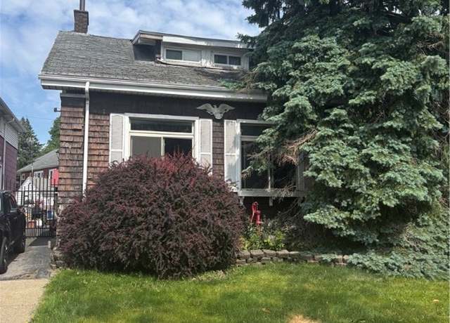 Property at 704 Abbott Rd, Buffalo, NY 14220, 4 beds, 1 bath