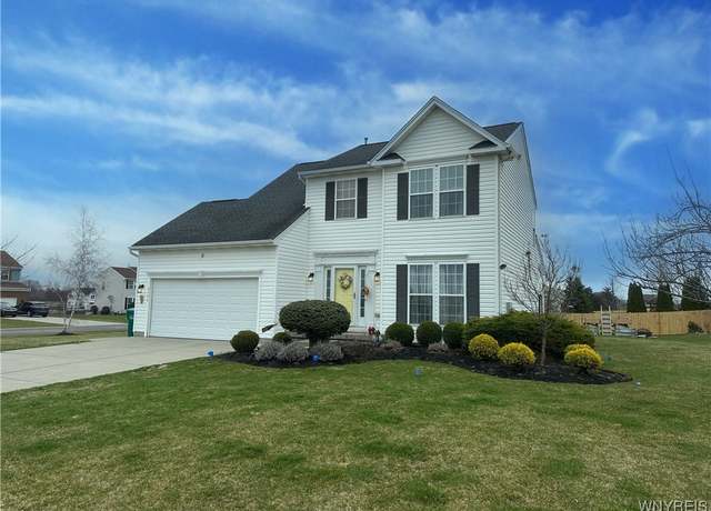 Property at 6396 Green Valley Ln, Lockport-town, NY 14094, 3 beds, 2.5 baths