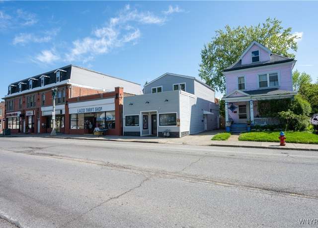 Property at 2282 Seneca St, Buffalo, NY 14210, 1 bed, 2 baths