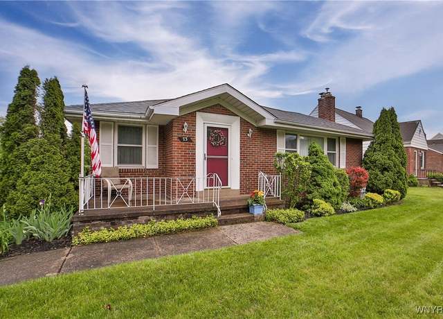 Property at 73 Stevenson Blvd, Amherst, NY 14226, 2 beds, 2 baths