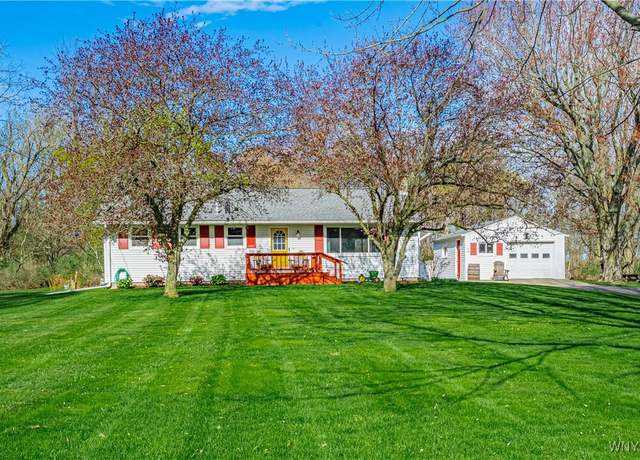 Property at 1216 Quaker Rd, Somerset, NY 14012, 4 beds, 2 baths