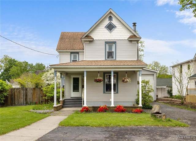 Property at 2654 Main St, Newfane, NY 14108, 4 beds, 1.5 baths