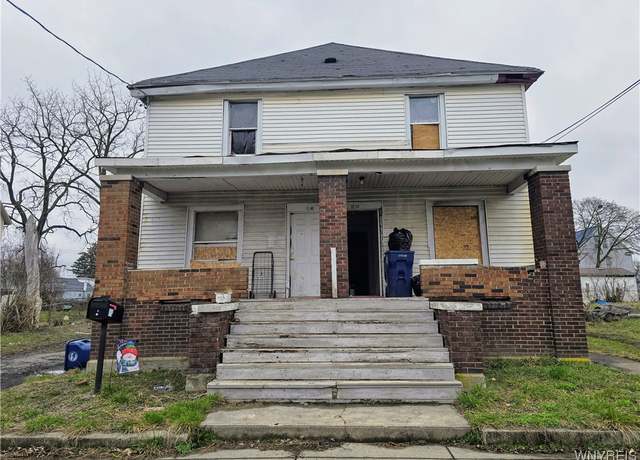 Property at 1046 Centre Ave, Niagara Falls, NY 14305, 6 beds, 4 baths