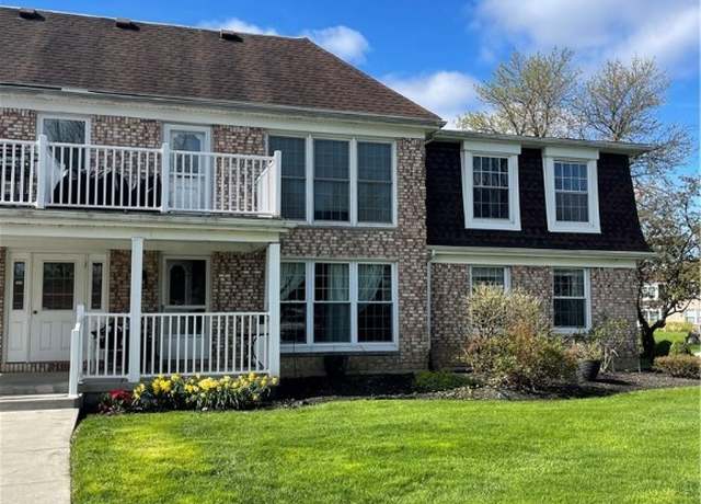 Property at 95 Carriage Dr #3, Orchard Park, NY 14127, 2 beds, 1.5 baths