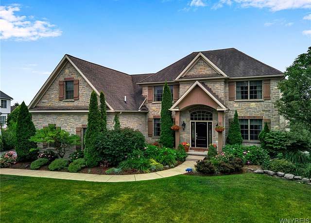 Property at 8889 Lake Glen Ct, Clarence, NY 14032, 4 beds, 4.5 baths