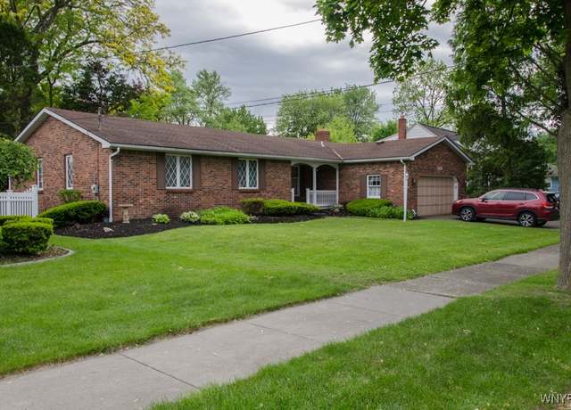 Property at 573 Locust St, North Tonawanda, NY 14120, 3 beds, 1.5 baths
