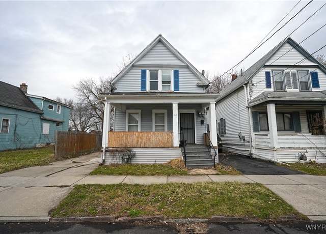 Property at 160 Courtland Ave, Buffalo, NY 14215, 4 beds, 2 baths