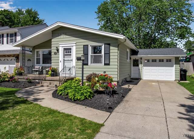Property at 52 Briarlee Dr, Tonawanda, NY 14150, 3 beds, 1 bath