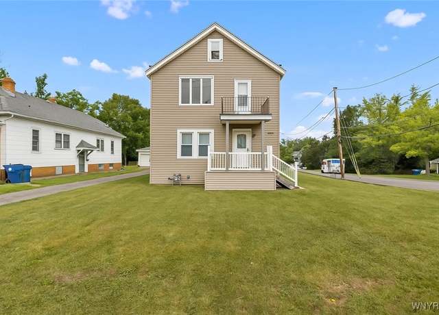 Property at 540 Longmeadow Rd, Amherst, NY 14226, 4 beds, 4 baths