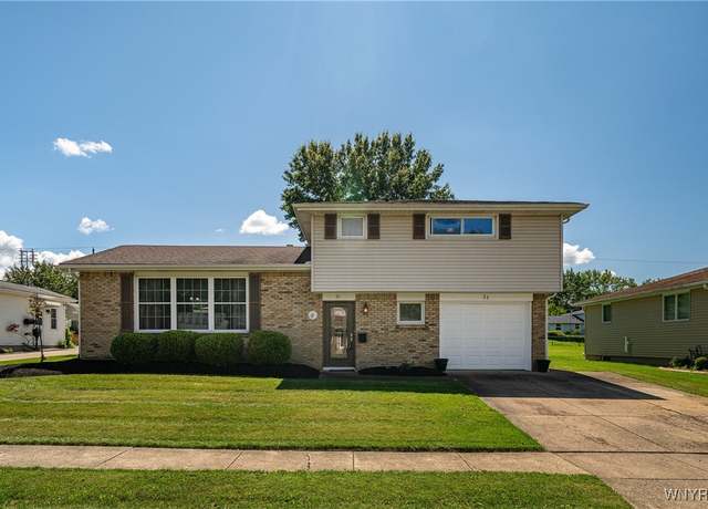 Property at 31 Christopher Dr, West Seneca, NY 14224, 3 beds, 2 baths
