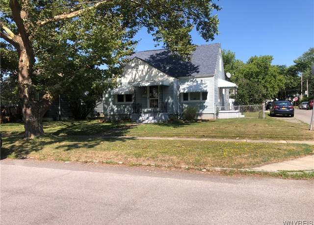 Property at 703 81st St, Niagara Falls, NY 14304, 3 beds, 1.5 baths
