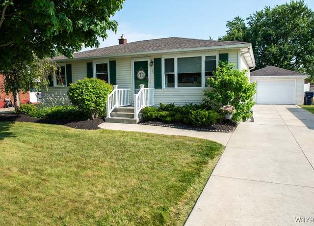 Property at 125 Della Dr, Lackawanna, NY 14218, 2 beds, 1 bath