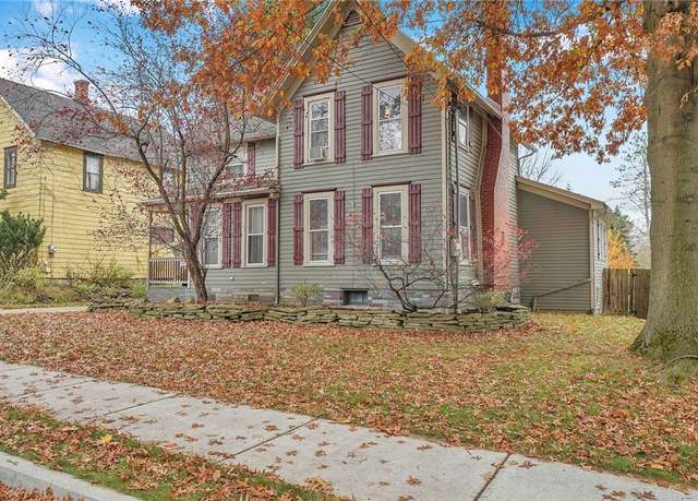 Property at 705 Oakwood Ave, Aurora, NY 14052, 5 beds, 3.5 baths