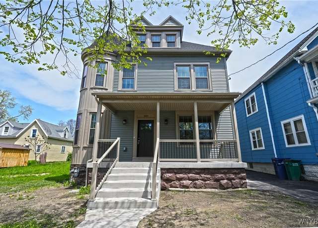 Property at 249 East St, Buffalo, NY 14207, 5 beds, 2.5 baths