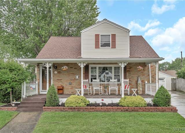 Property at 124 Colonial Cir, Tonawanda-city, NY 14150, 4 beds, 2 baths