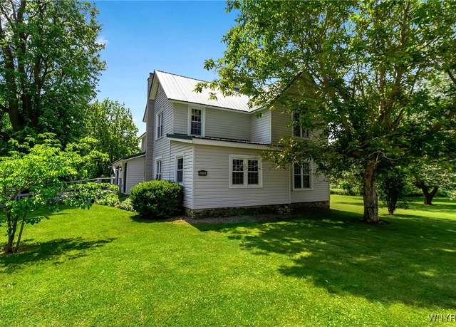 Property at 10750 Blair Rd, Shelby, NY 14103, 5 beds, 2.5 baths
