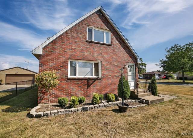 Property at 230 Crandon Blvd Blvd, Cheektowaga, NY 14225, 5 beds, 2 baths