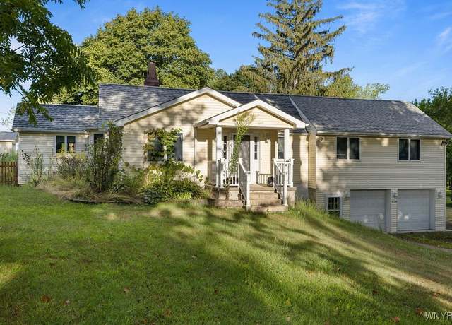 Property at 4700 Porter Center Rd, Lewiston, NY 14092, 3 beds, 2 baths