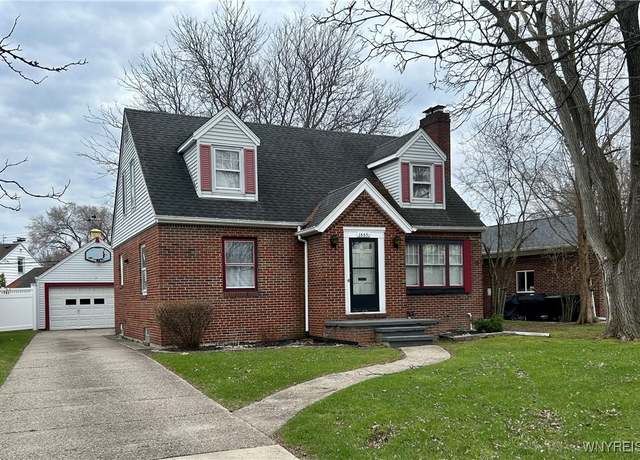 Property at 1665 Colvin Blvd, Tonawanda-town, NY 14223, 4 beds, 1.5 baths